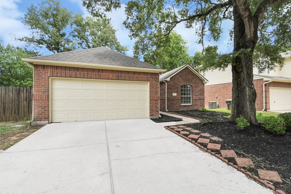 Photo of 5327 Rivergate Drive
