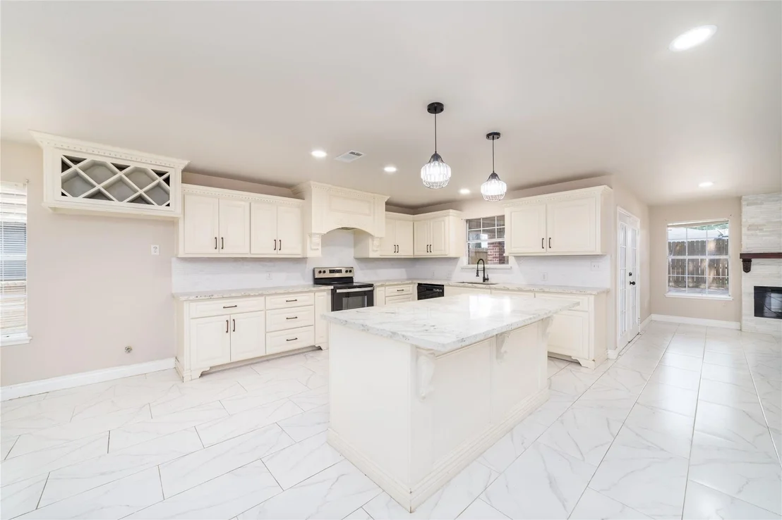 Photo of 7510 Millbrae Lane