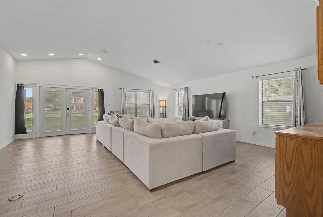 Photo of 502 Easy Street