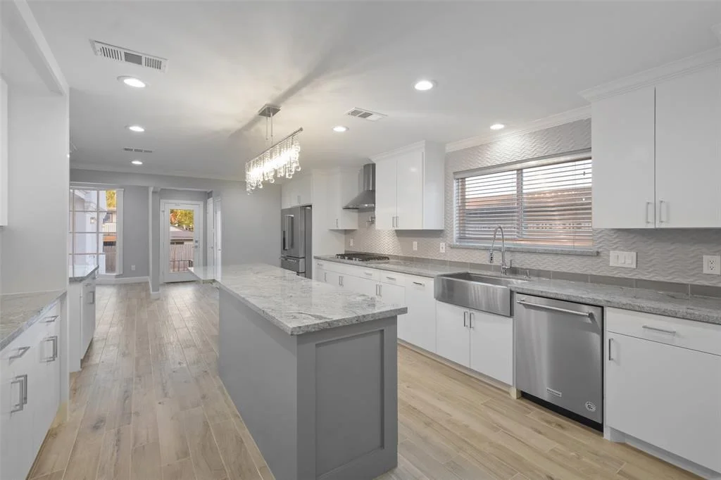 Photo of 5110 Contour Place
