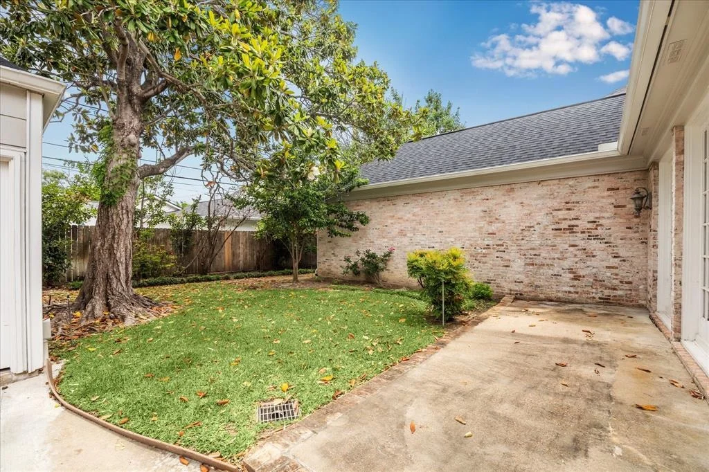 Photo of 6212 Olympia Drive