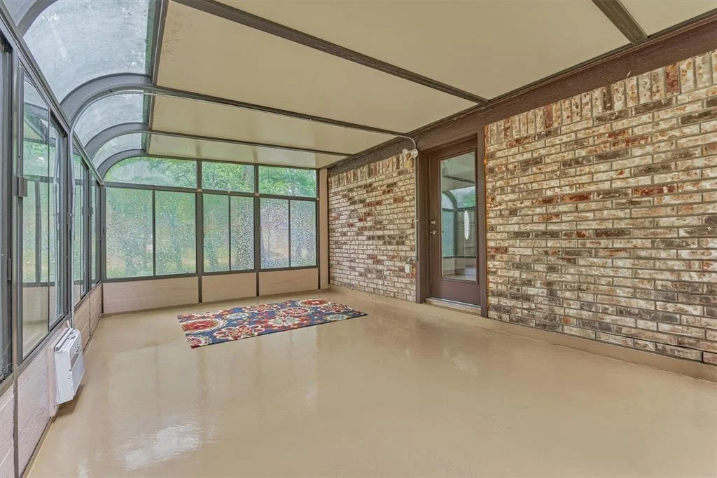 Photo of 199 N Village Knoll Circle