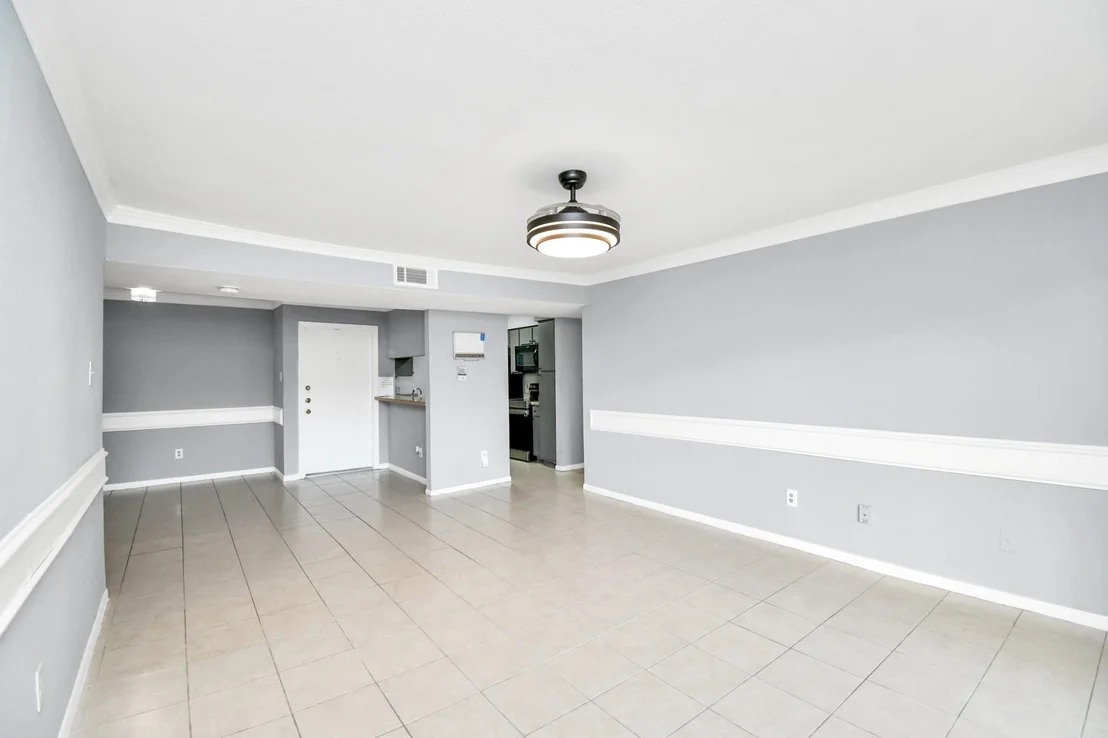 Photo of Unit 21 at 3065 Walnut Bend Lane