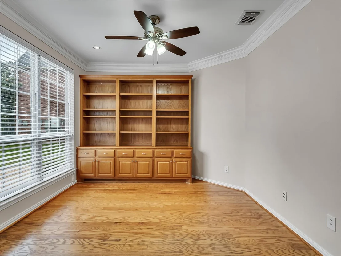 Photo of 2407 Beacon Pointe
