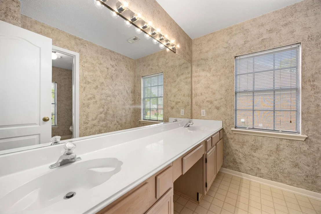Photo of 3111 Misty Brook Lane