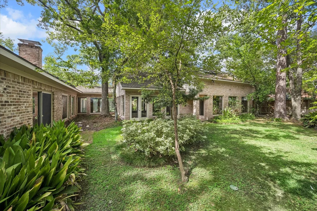 Photo of 526 Westminster Drive