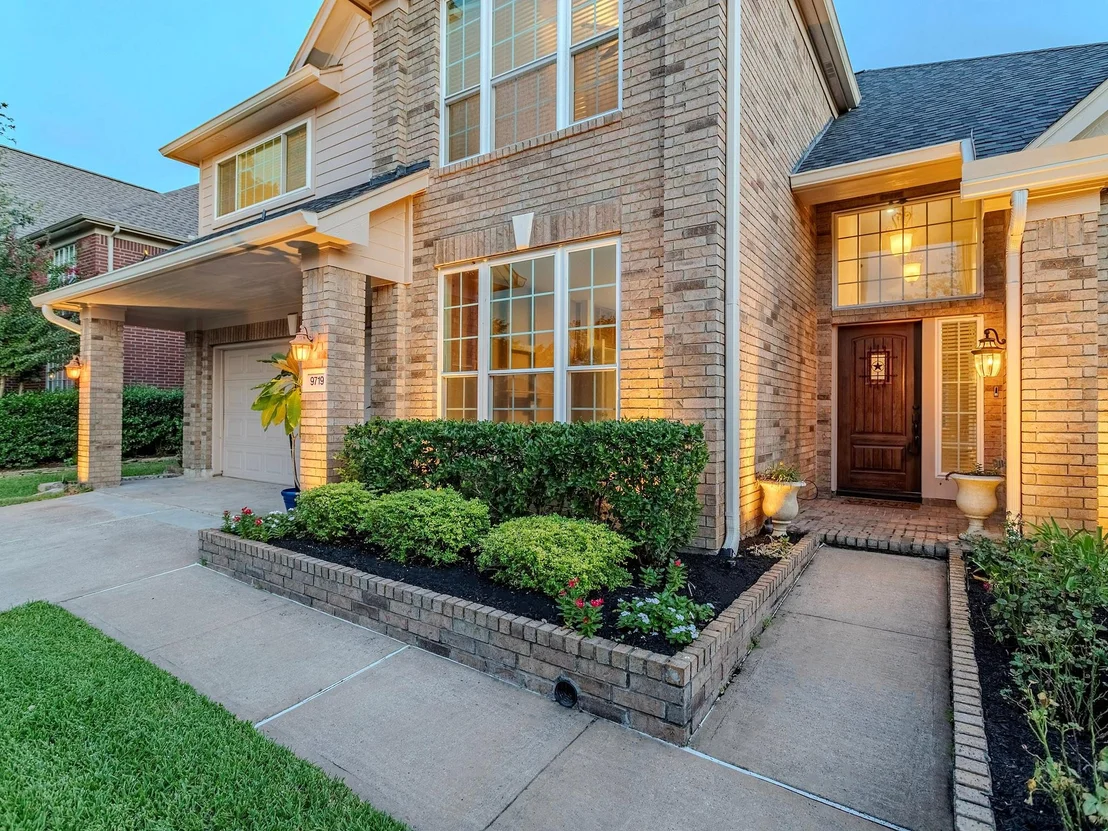 Photo of 9719 Slate Field Drive