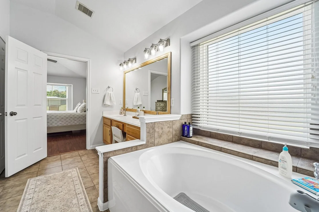 Photo of 9806 Lynette Falls Drive
