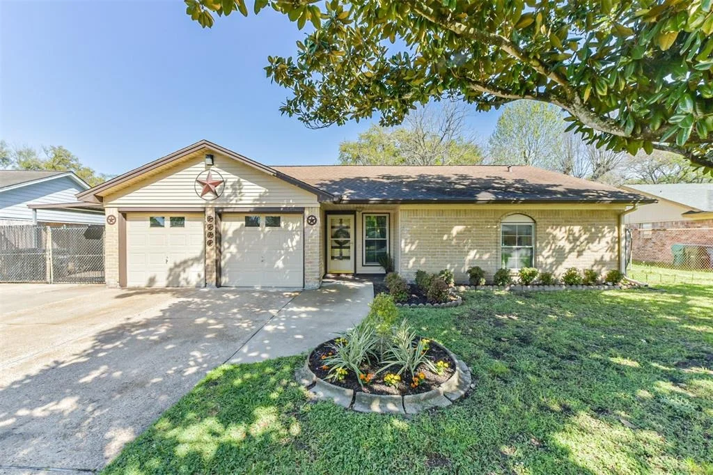 Photo of 12938 Dermott Drive