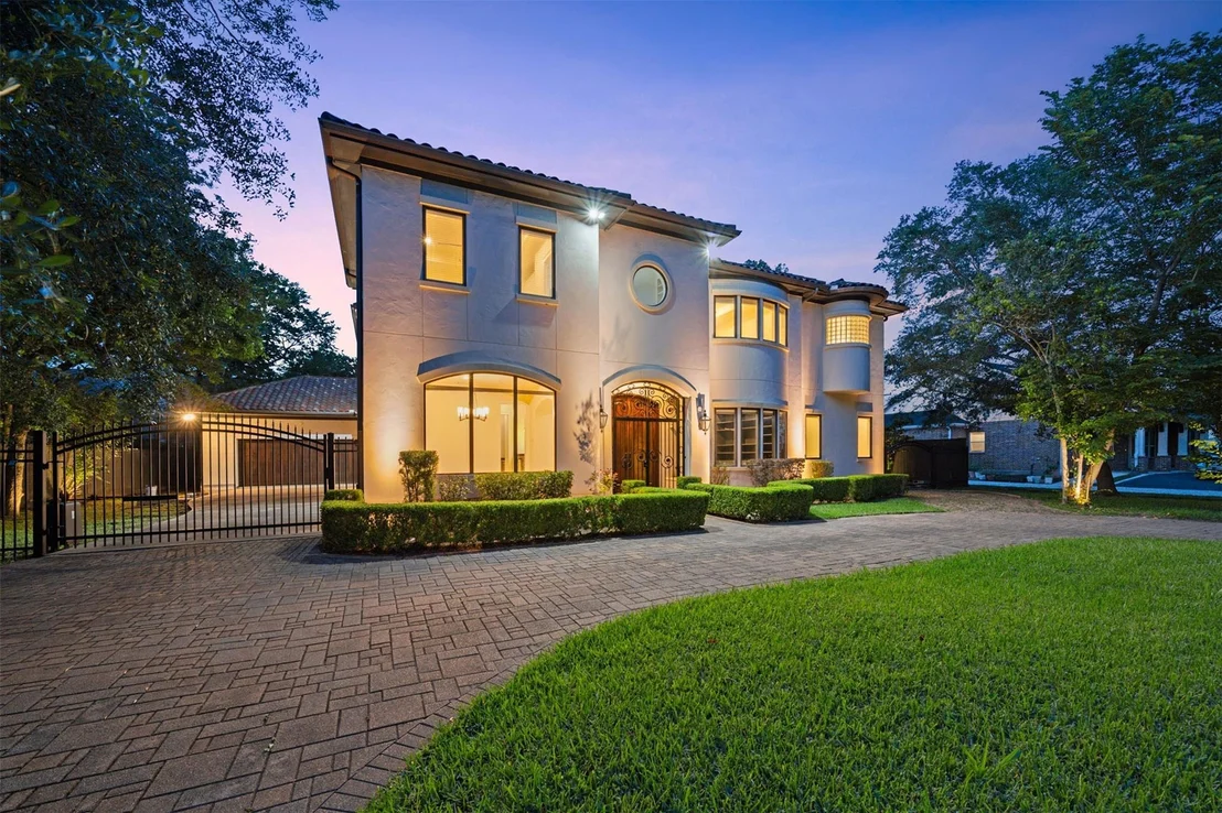 Photo of 11714 Memorial Drive