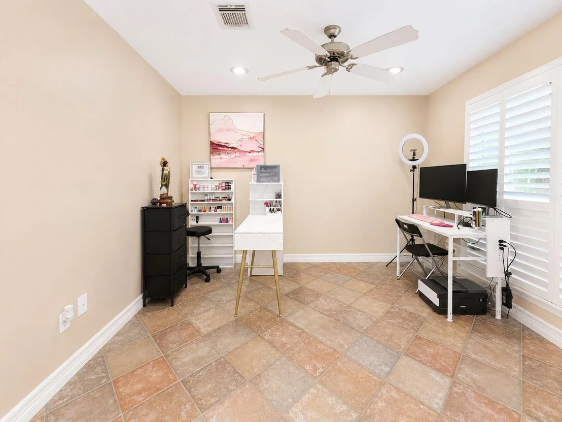 Photo of 13823 Maisemore Road