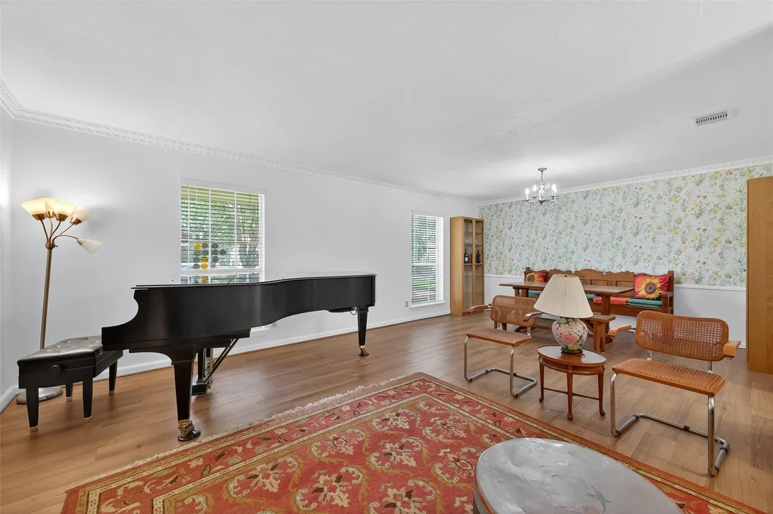 Photo of 9218 Rowan Lane