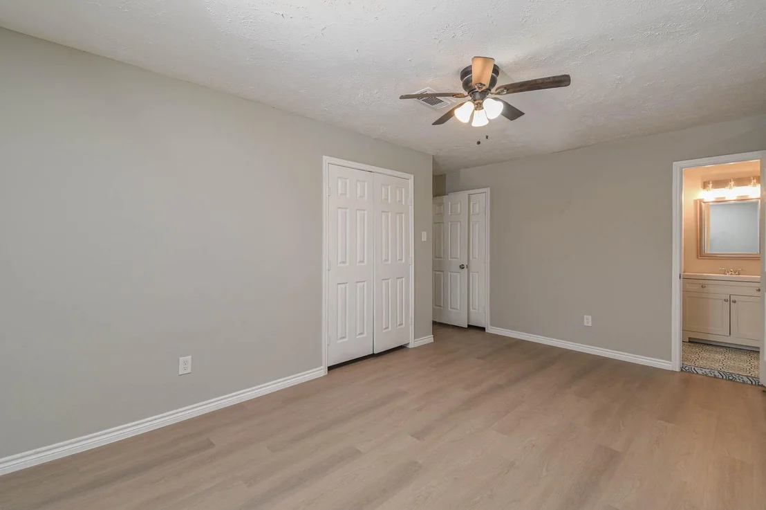 Photo of 2834 Pansy Street