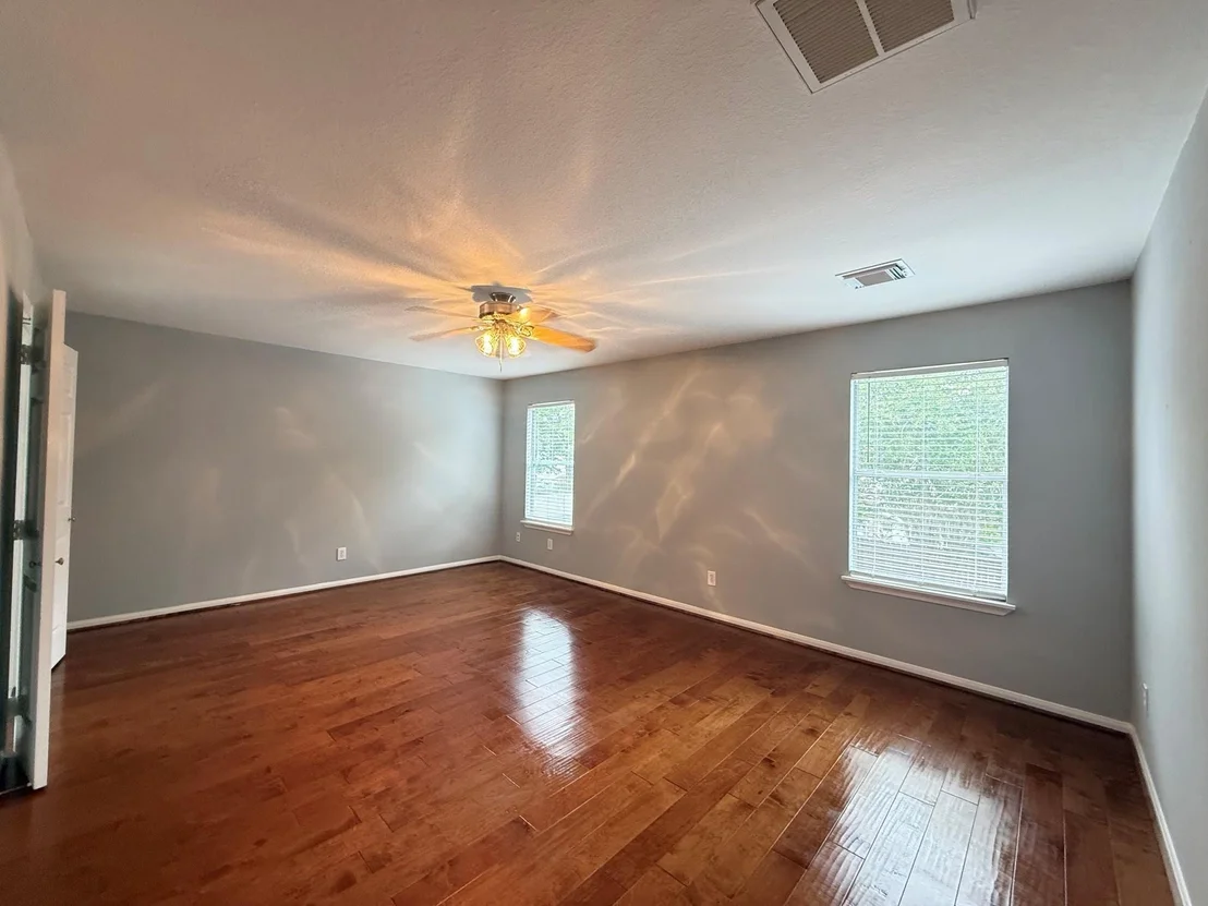 Photo of 19522 Fernhaven Drive