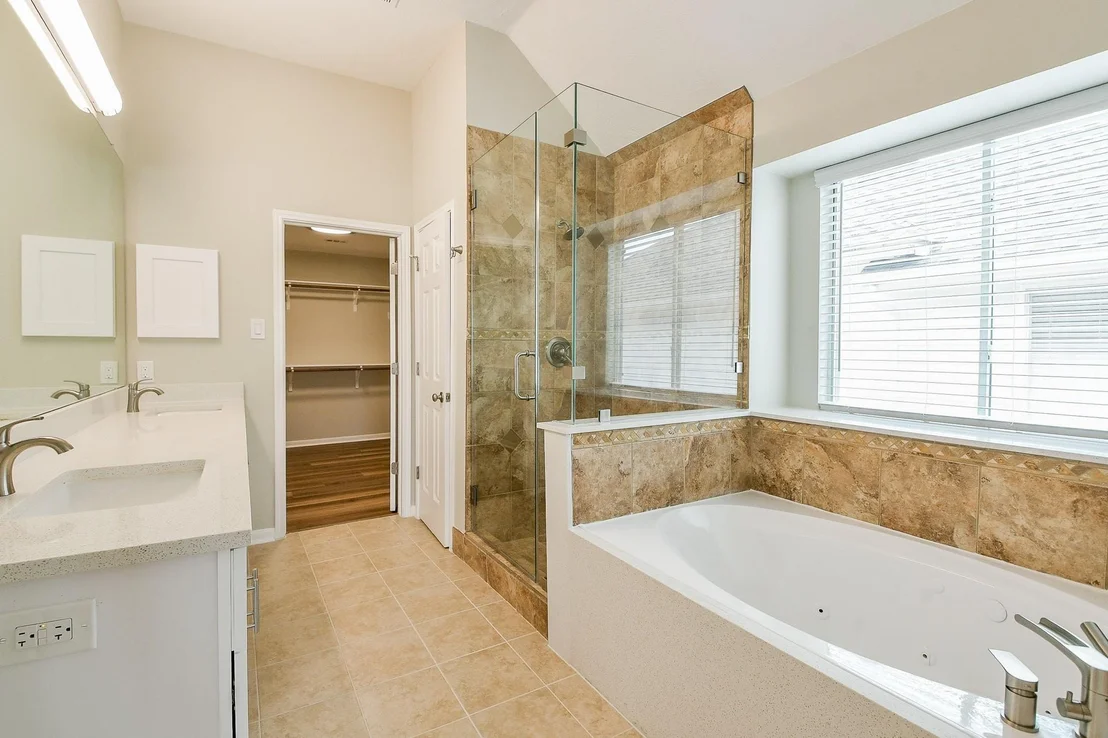 Photo of 815 Robins Way