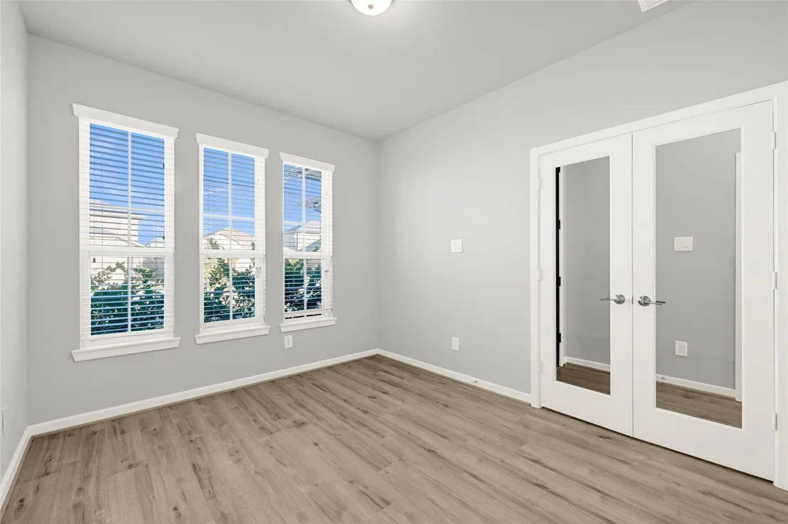 Photo of 9111 Hunter Hill Drive