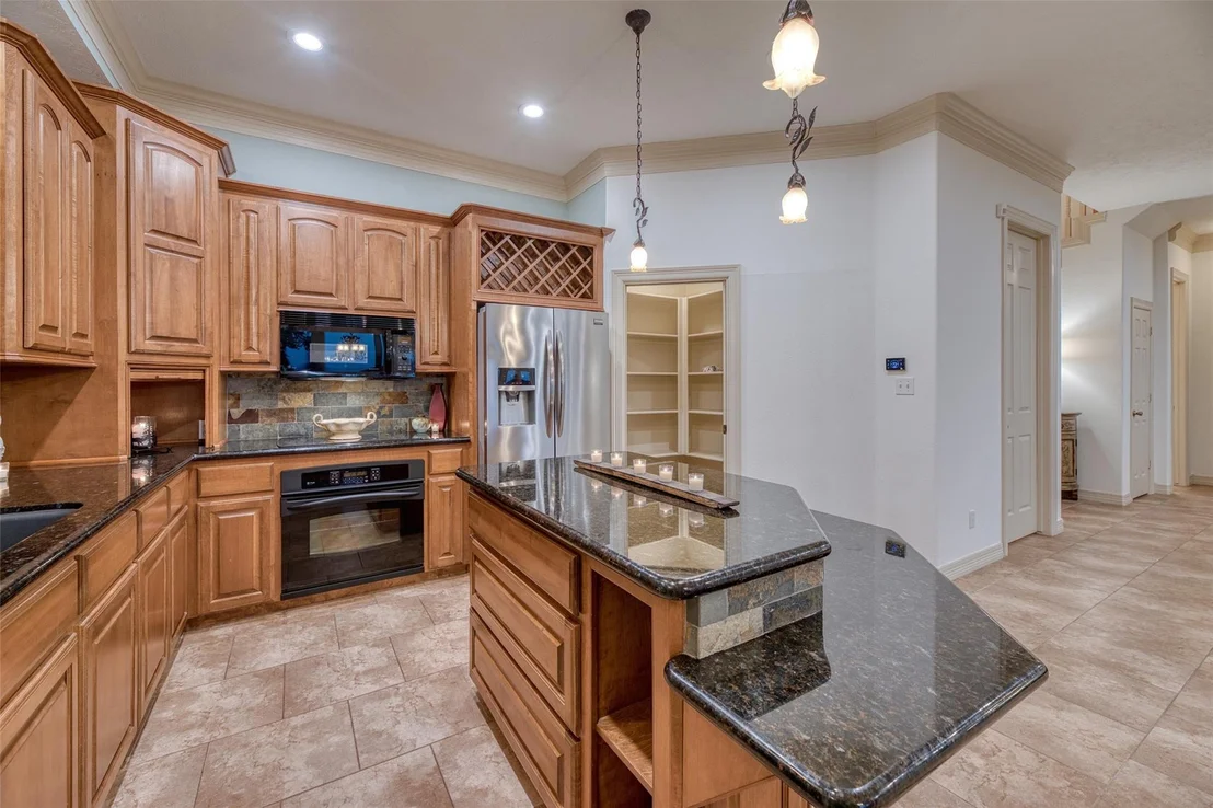 Photo of 371 N Forest Cove Loop