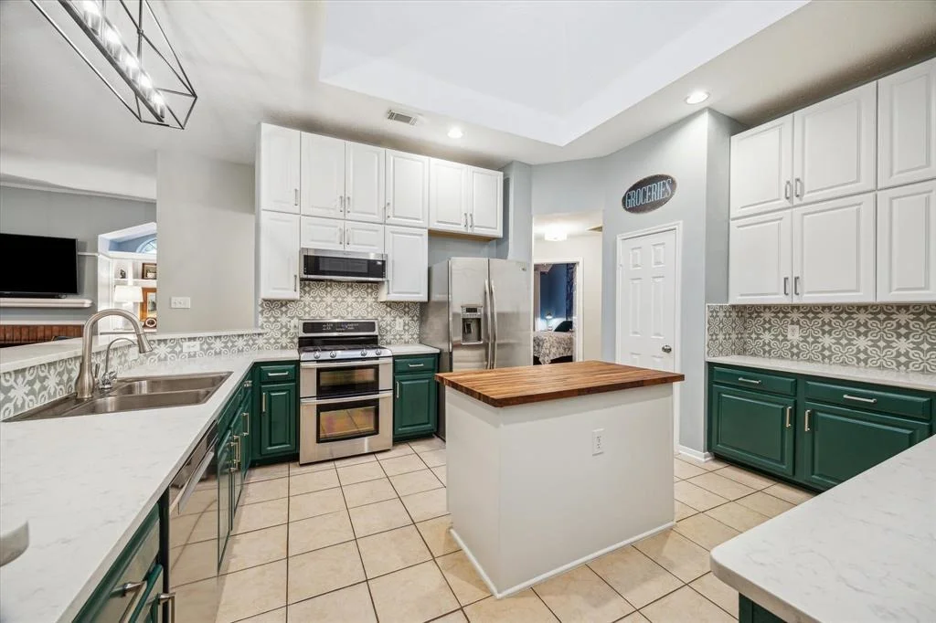Photo of 1923 Kelona Drive