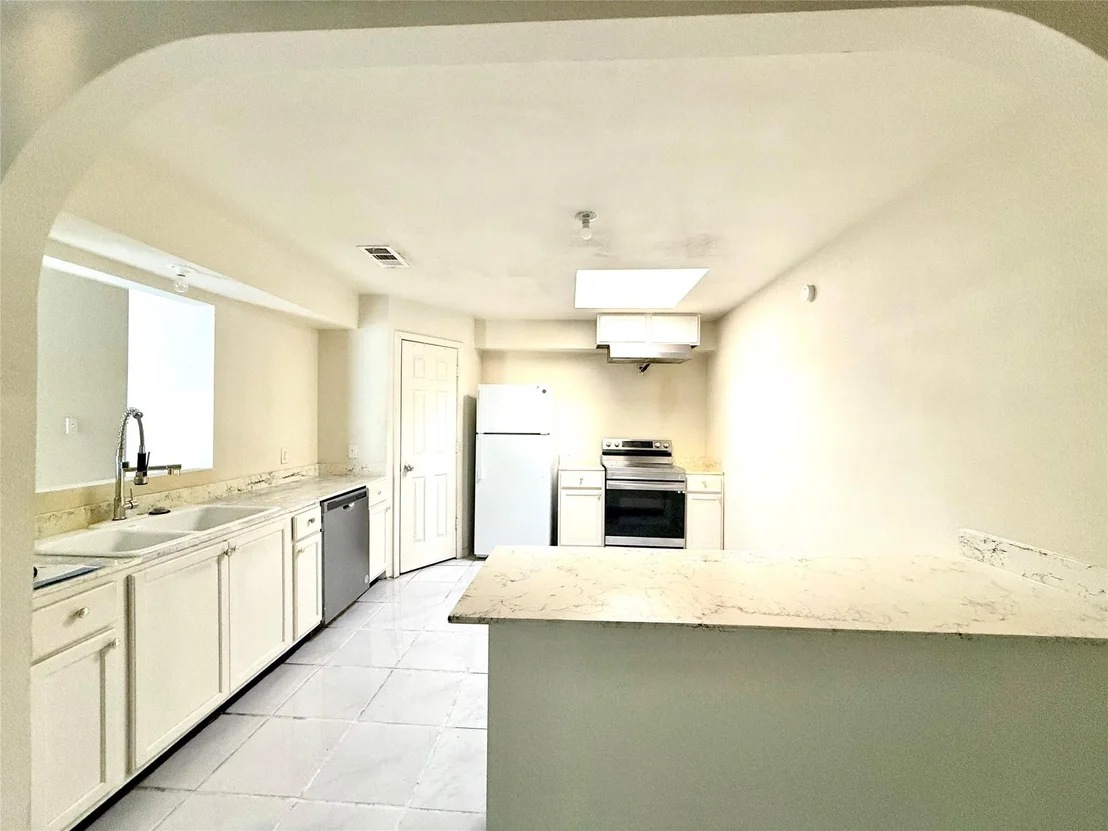 Photo of 3918 Summit Valley Drive