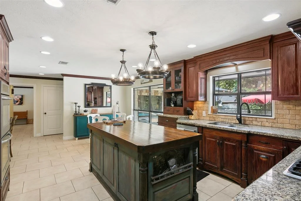 Photo of 1025 Creek Bend