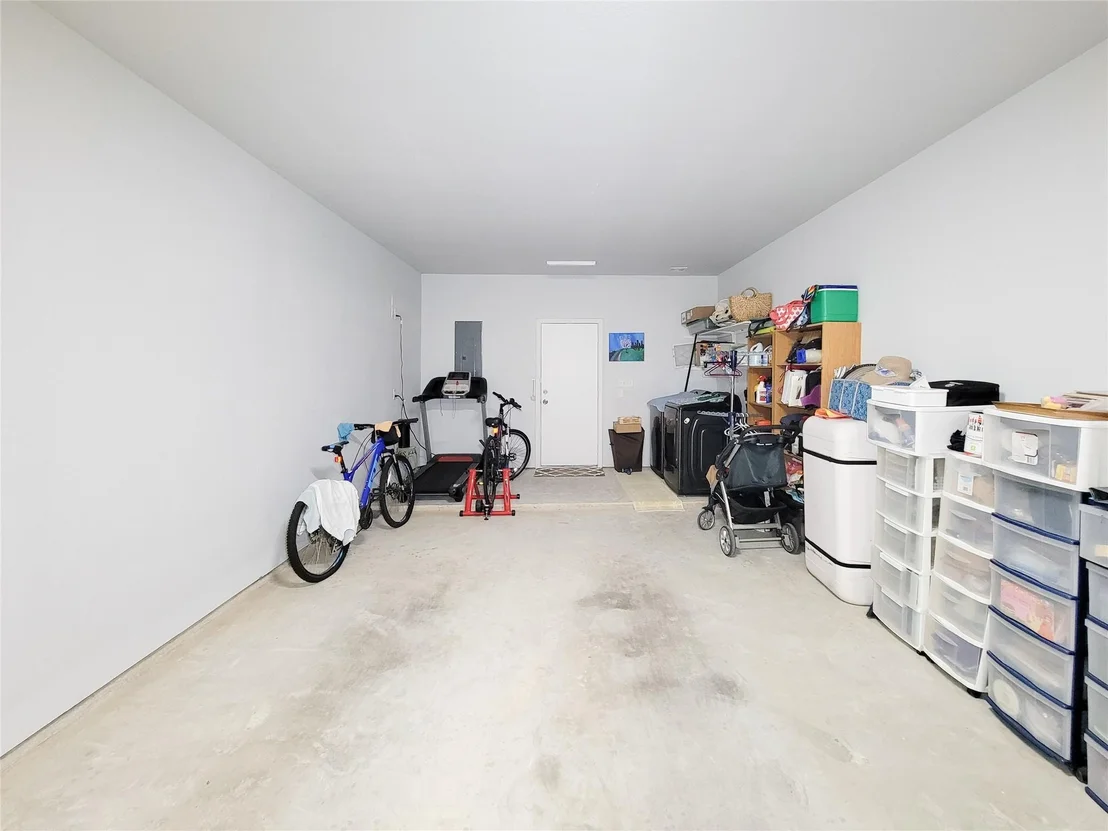 Photo of 18841 Elegance Avenue