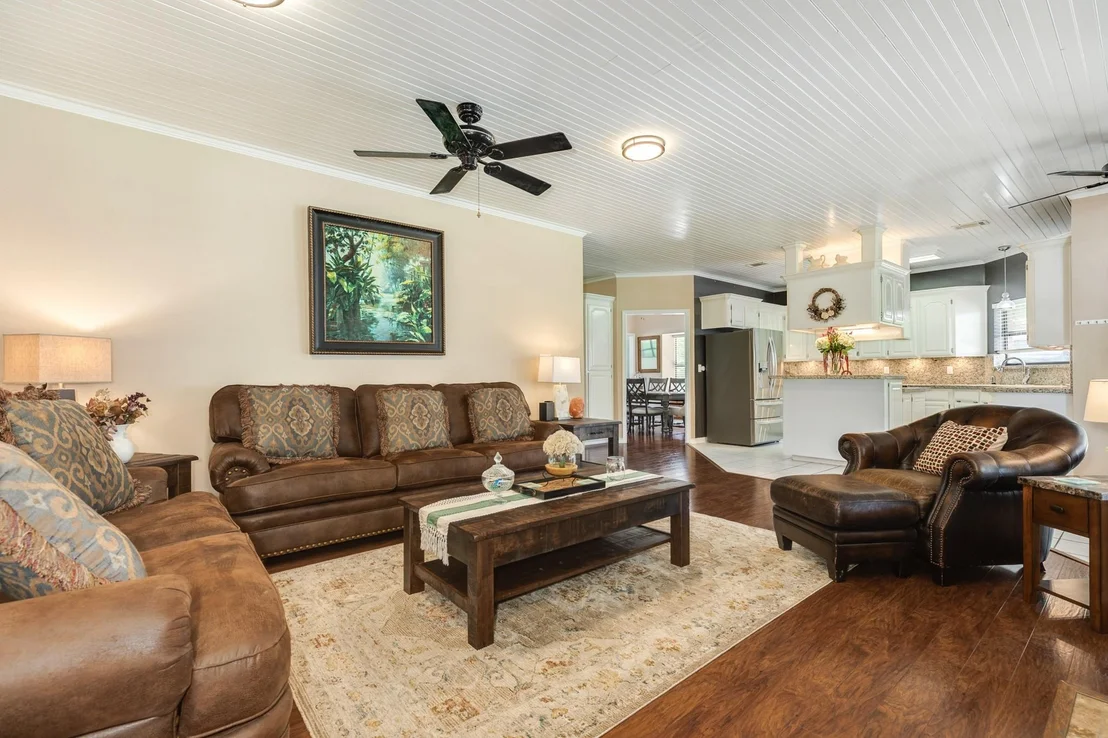 Photo of 41 Robinhood Lane