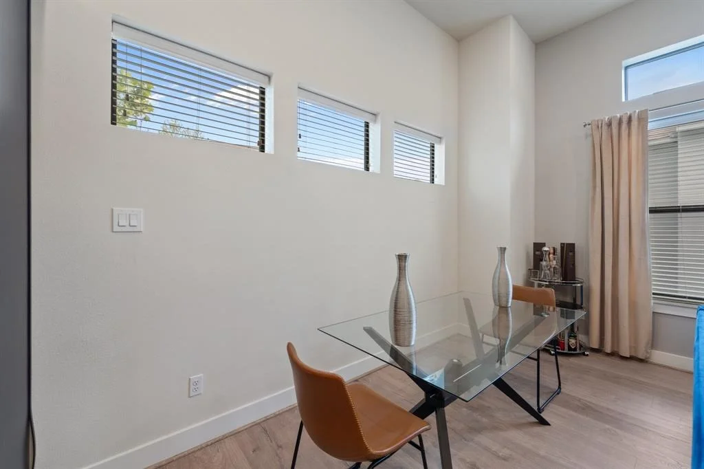 Photo of Unit A at 2616 Riverside Drive