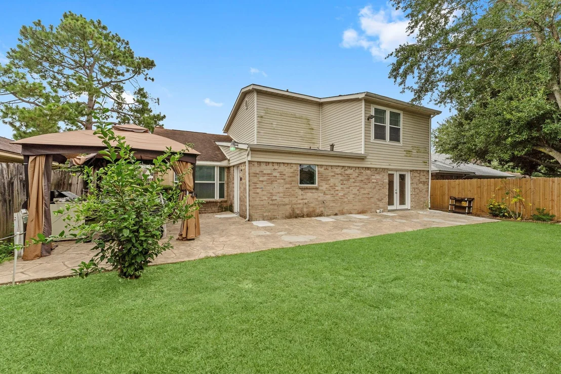 Photo of 606 Pinebrook Lane