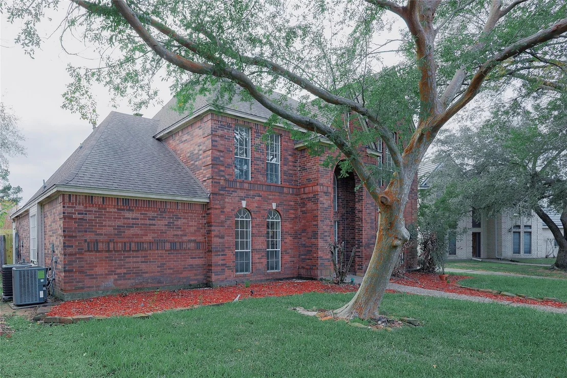 Photo of 17527 Sandy Cliffs Drive