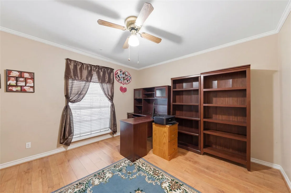 Photo of 942 Brunswick Circle