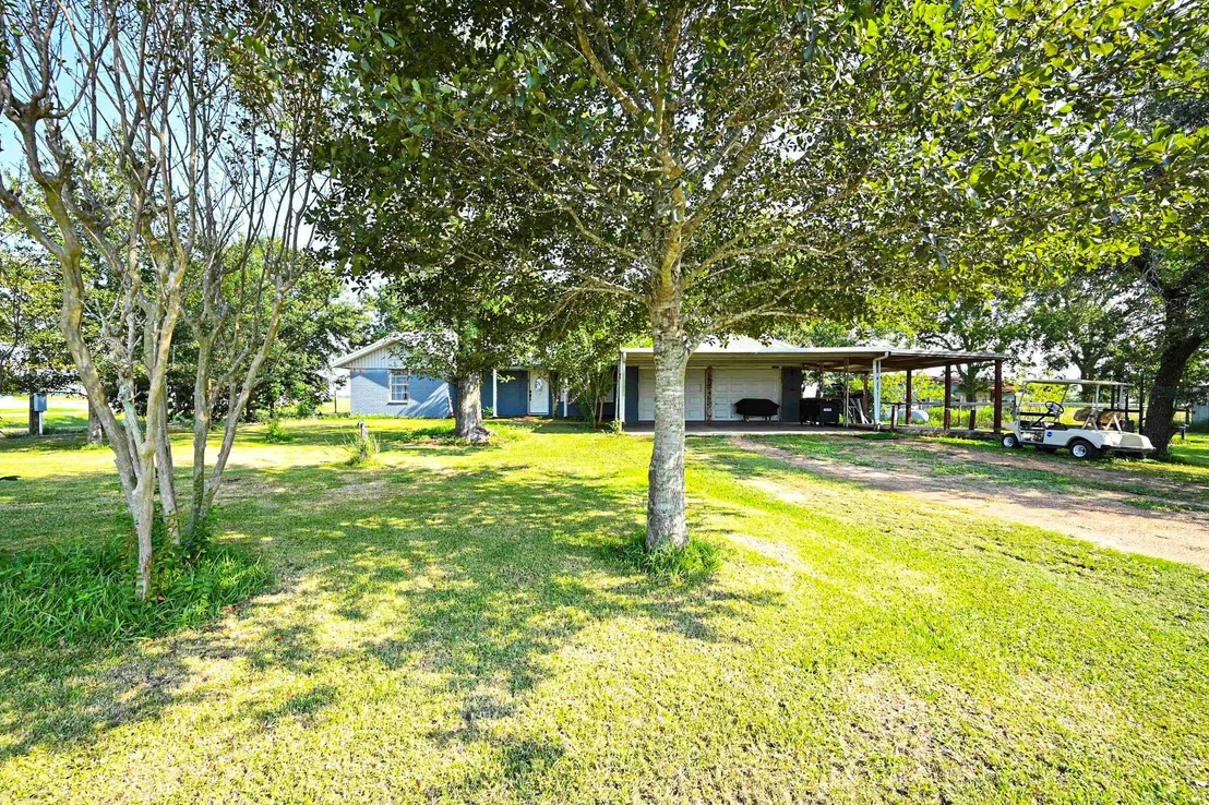Photo of 14920 Bj Dusek Road
