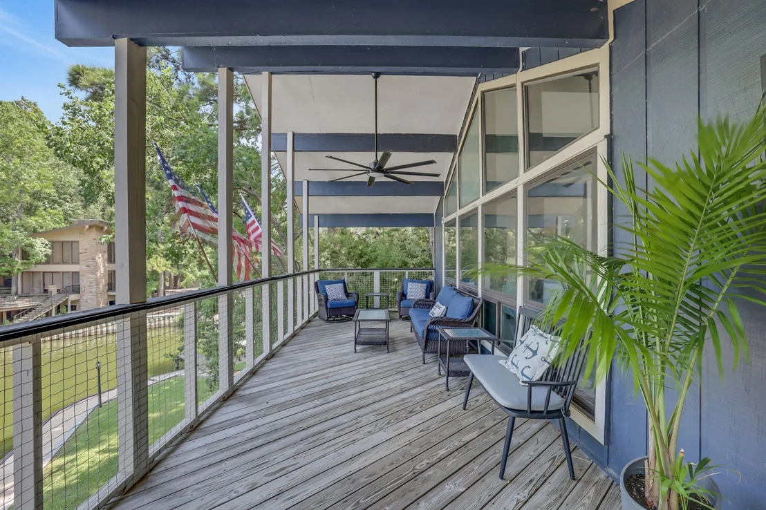 Photo of 511 N Forest Cove Loop