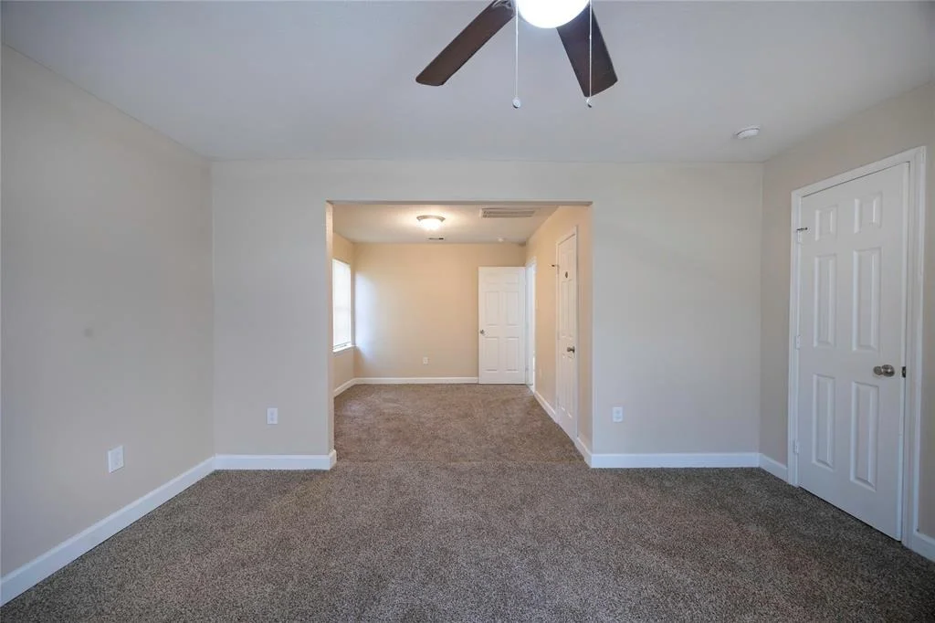 Photo of 6319 Winfield Road