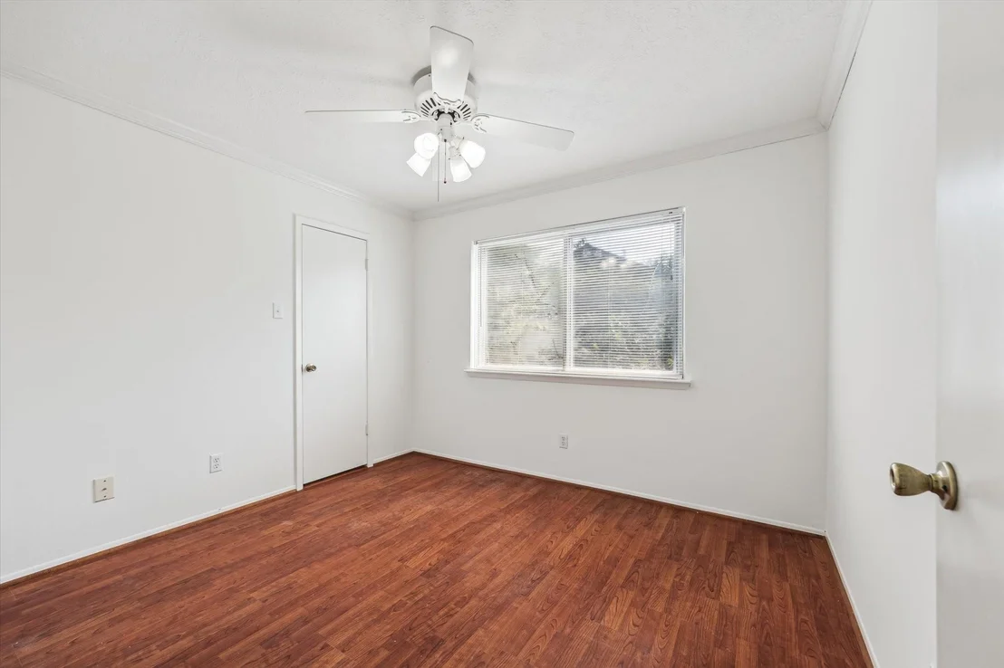 Photo of 607 Oak Harbor Drive
