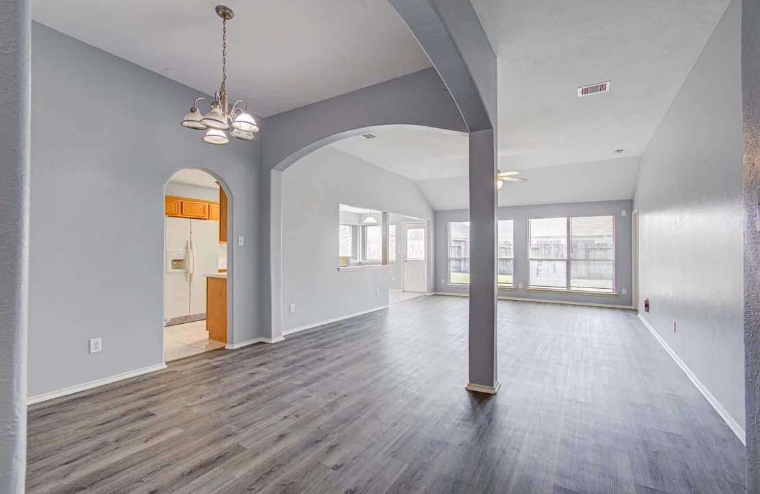 Photo of 13915 Fort Nelson Drive