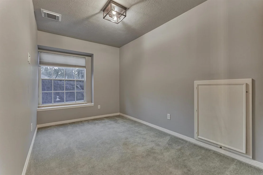Photo of 151 Bristol Bend Circle