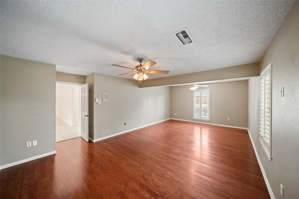 Photo of 19011 Oakway Drive
