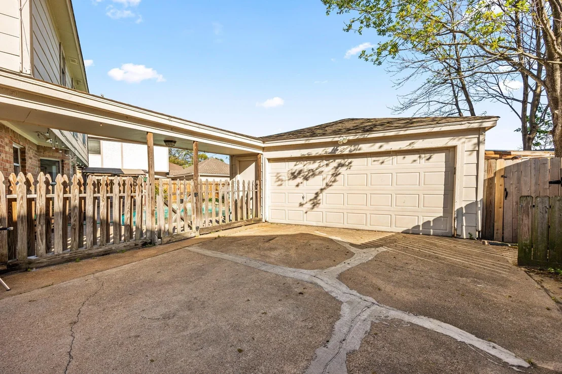 Photo of 6611 Sutter Park Lane