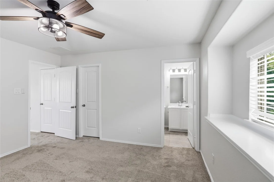 Photo of 17706 White Lightning Way