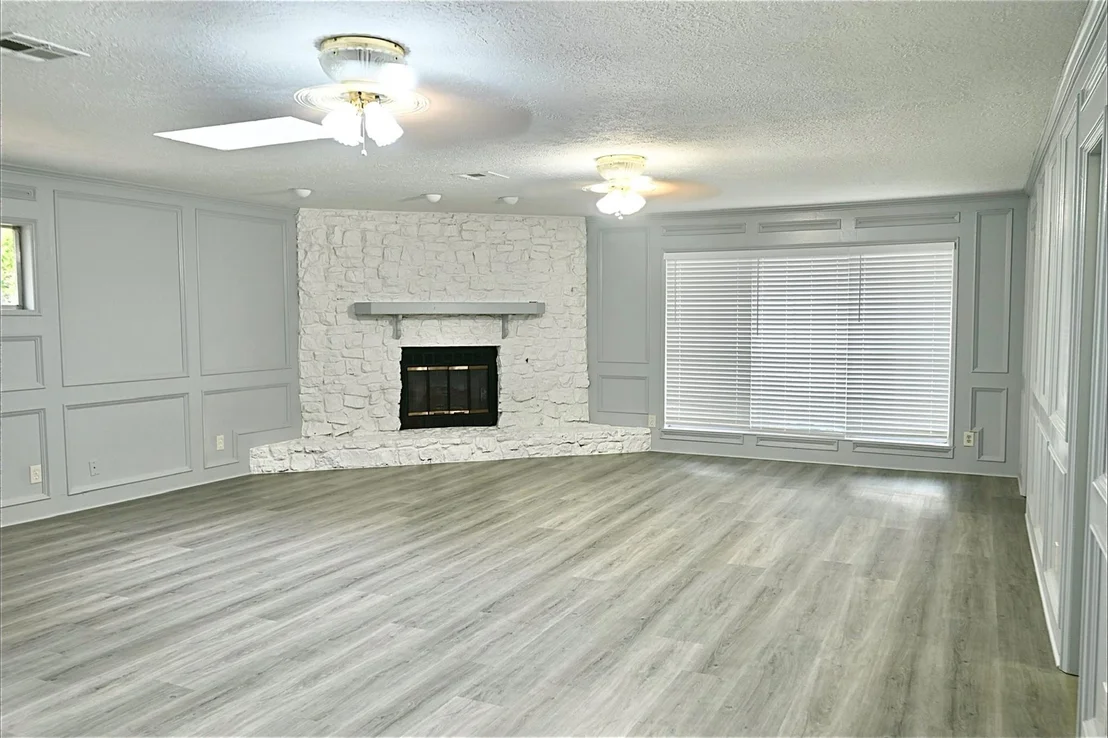 Photo of 202 Coronation Drive