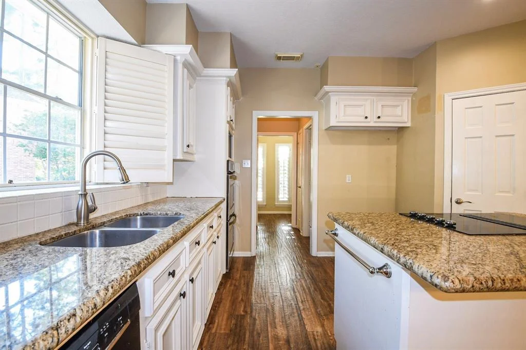 Photo of 5838 Mountain View Drive