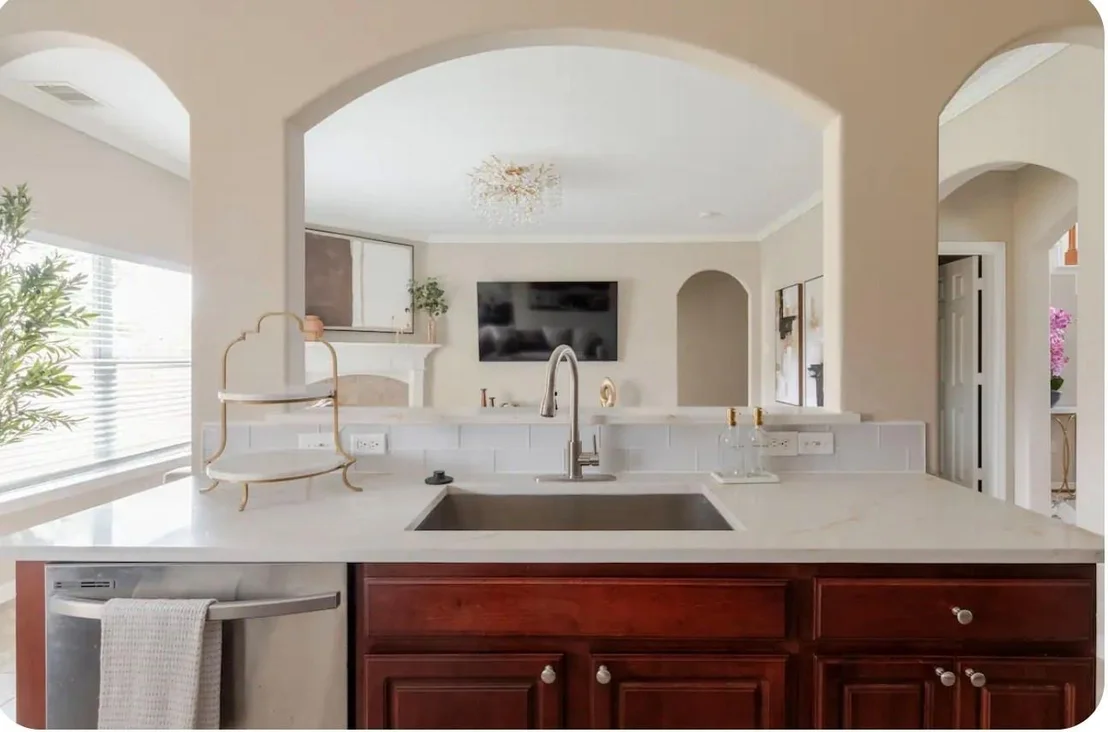 Photo of 8034 Fountain Street