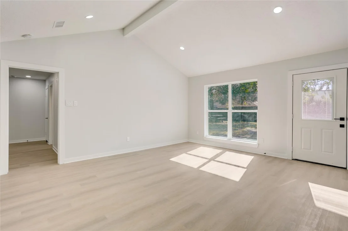 Photo of 6015 Spellman Road