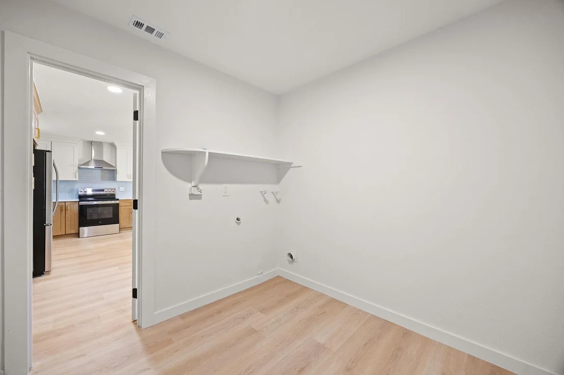 Photo of 5655 Edith Street