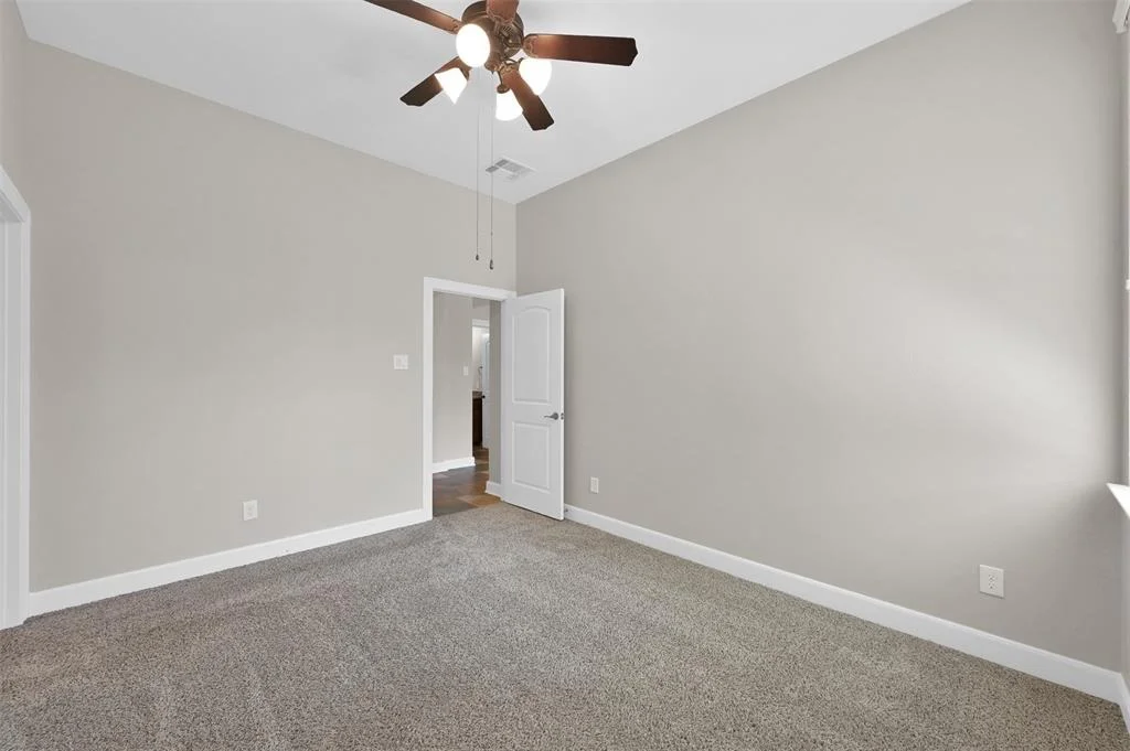 Photo of 4845 Bayou St John