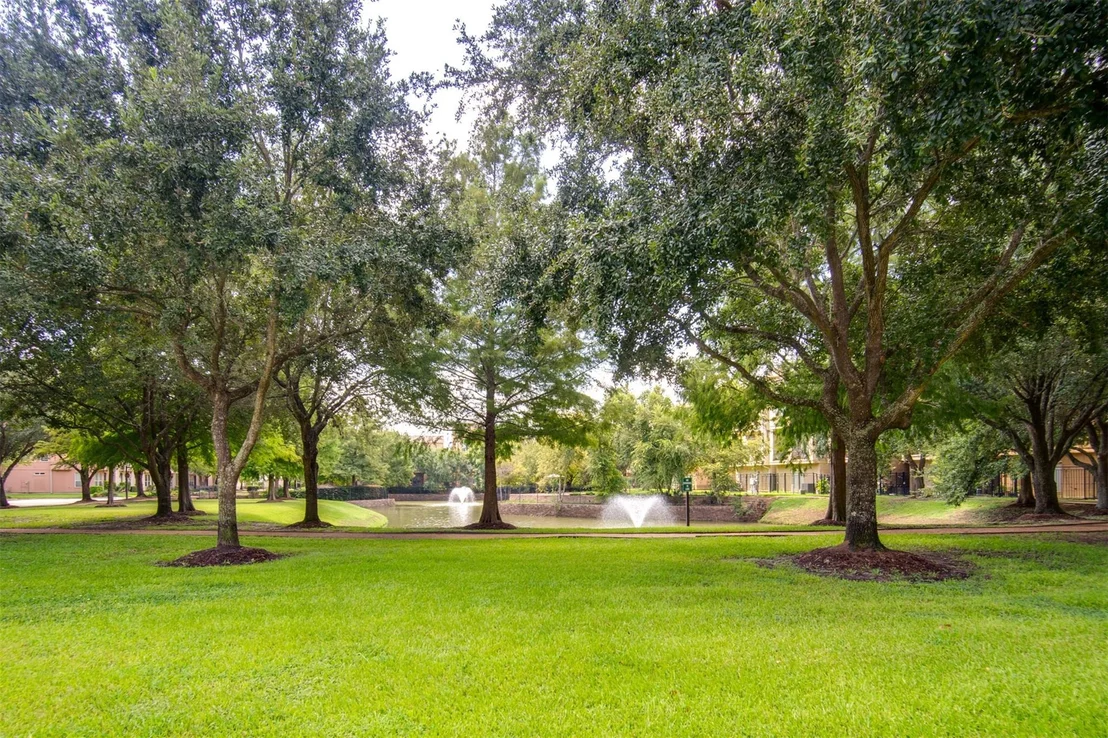 Photo of 9147 Lago Crest Drive