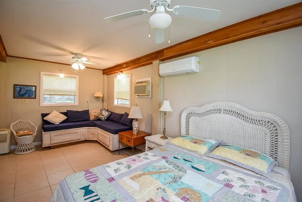 Photo of 1551 Bayview Drive