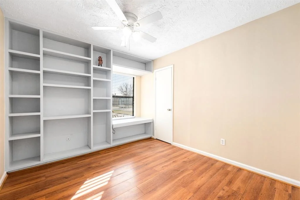 Photo of 1727 Oakwell Lane