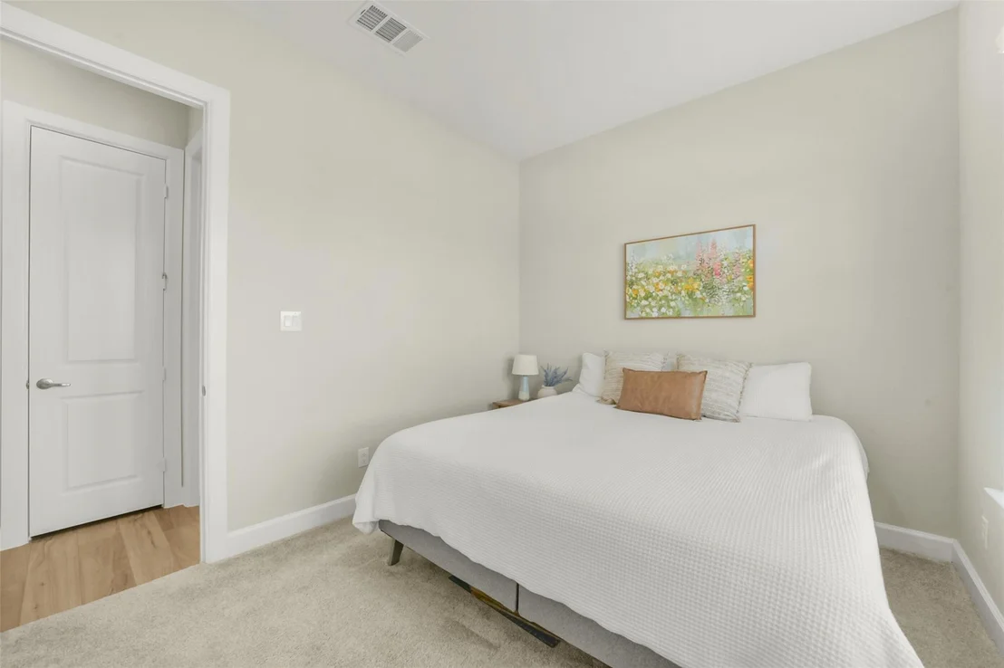 Photo of 1702 Spring View