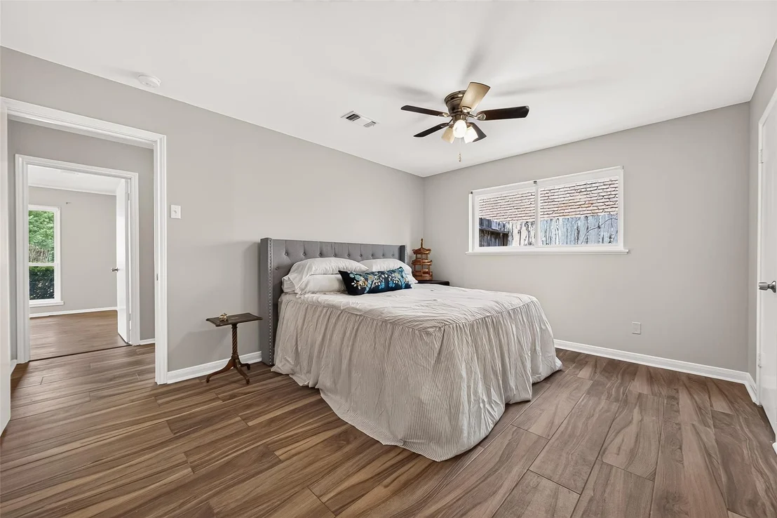 Photo of 6011 Benning Drive